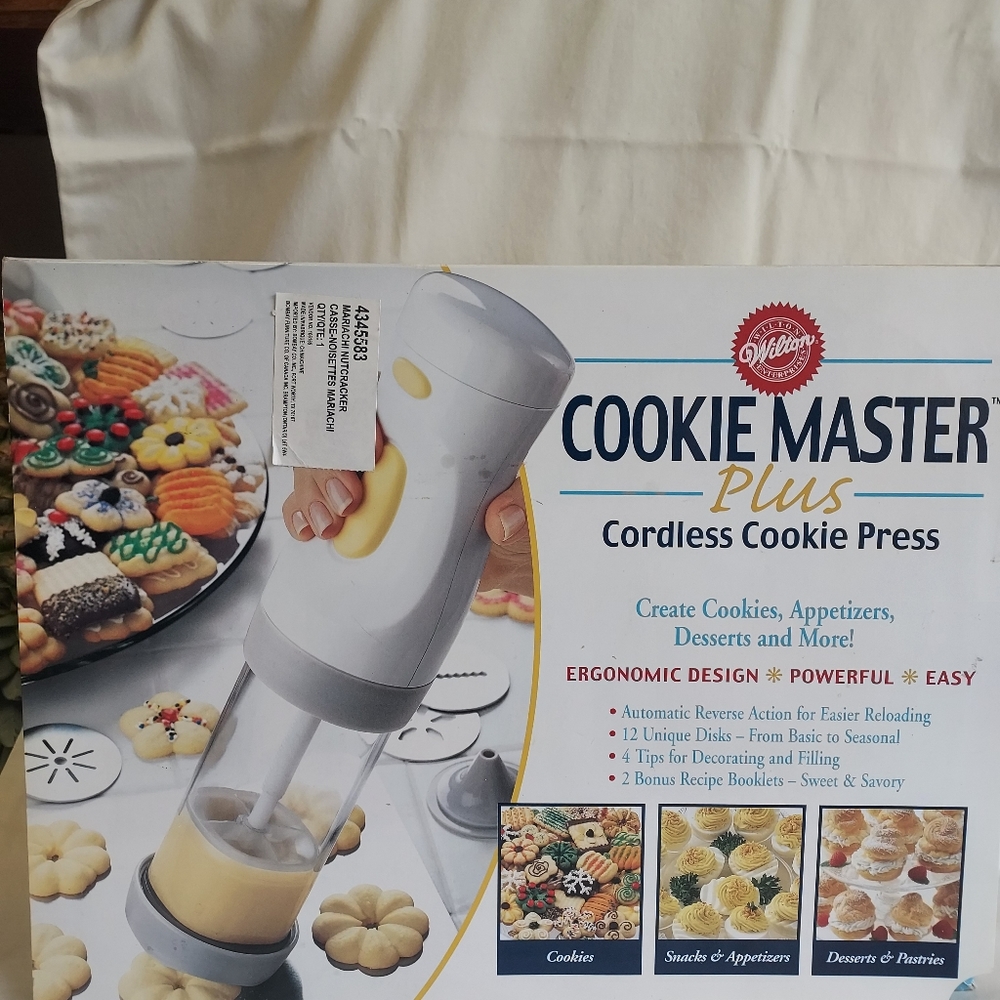 Wilton Cookie Master Plus